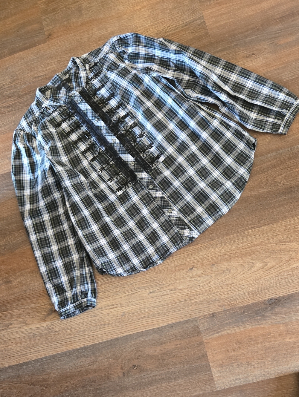 J Crew Embellished Button-Up Shirt in Forest Tartan Glen Plaid Size M